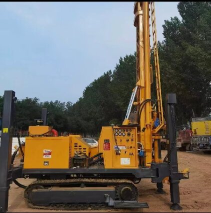 房县岩石井施工